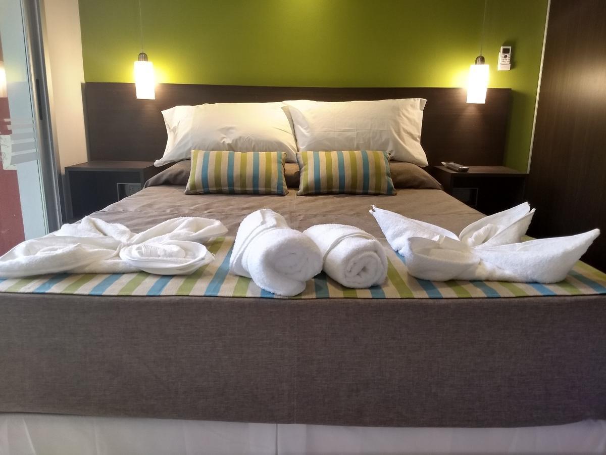 Del Apartahotel *